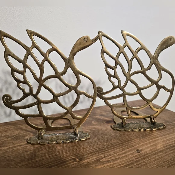 🤩Host Pick❤️Vintage Brass Swan Cut-Out Book Ends Made In Korea - Picture 1 of 13